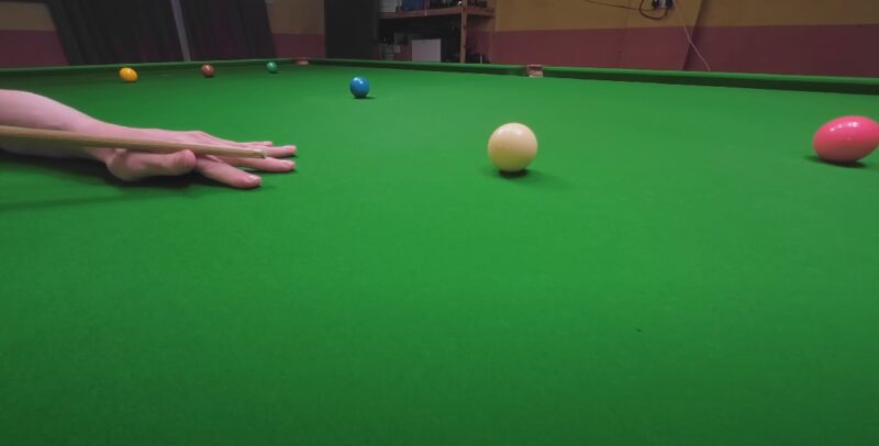 How to spin cue ball in snooker